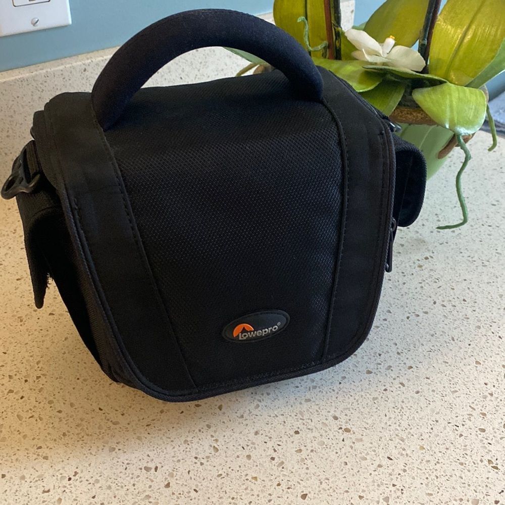 📸NEW📸 LOWEPRO Camera Bag Edit 120